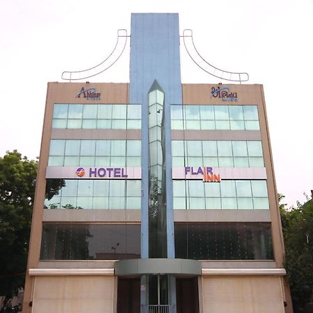 Hotel Flair Inn Ahmedabad Buitenkant foto